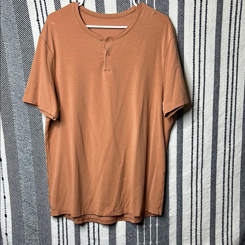 Mens Lululemon 5YR Short Sleeve Henley - Picture 4 of 6